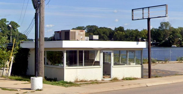 Tastee-Freez - Paw Paw - 180 W Michigan 2 (newer photo)